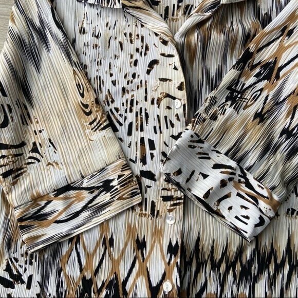 Alia Animal Print Button Down  Blouse - Picture 7 of 14